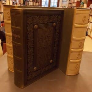 VILLON (Françoys) Les Escripts de Françoys Villon. Paris, Le Club du Livre, 1974.