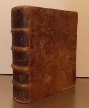 OSTERVALD (Jean-Frédéric) Argumens et reflexions sur les livres et sur les chapitres de la Sainte Bible. A Neufchatel [Neuchâtel], chez Jean David Griesser, 1720.