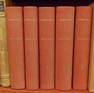 [RABELAIS (François)] Rabelais, sa vie, son oeuvre. Edition en vieux français et adaptation en français moderne par Raoul Mortier. Paris, Union Latine d'Editions, 1933.