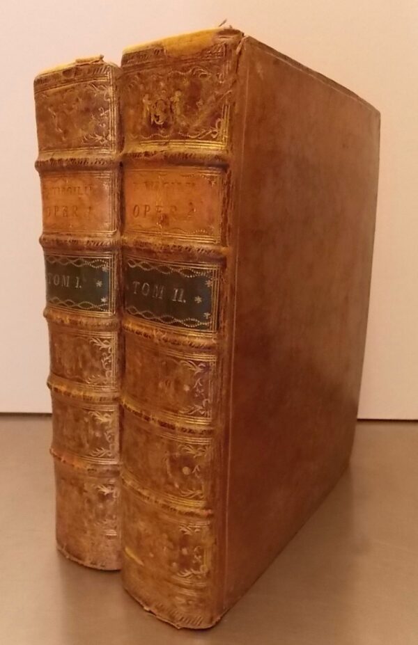 VIRGILE P. VIRGILII MARONIS OPERA.Cum integris commentariis Servii, Philargyrii, Pierii. Accedunt Scaligeri et Lindenbrogii Notae ad Culicem, Cirin, Catalecta. Ad Cod. Ms. Regium Parisiensem recensuit Pancratius Masvicius. Cum indicibus absolutissimis & figuris elegantissimis. Venetiis, Jo. Baptista Paschalius, 1736.