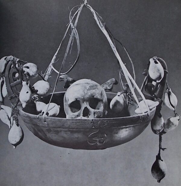 GASTAUT (Henri) Le crâne. Objet de culte, objet d'art. Marseille, Musée Cantini, 1972. – Image 2