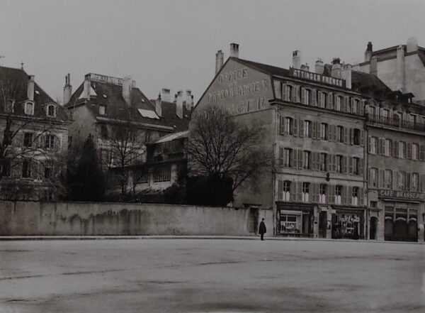 COLLECTIF Victor Attinger, photographe (1856-1927). Hauterive, Gilles Attinger, 1989. – Image 3