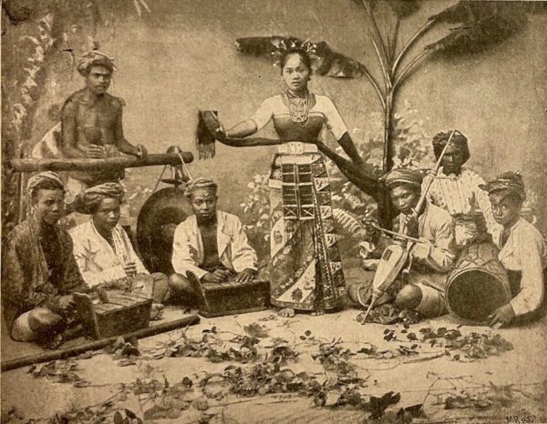 SAINT-YVES (G.) L'Océanie. Tours, Naison Alfred Mame et Fils, [1902]. – Image 4