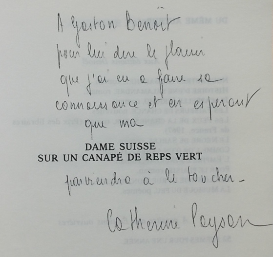 PAYSAN (Catherine) Dame suisse sur un canapé de reps vert. Paris, Grasset, 1981. – Image 2
