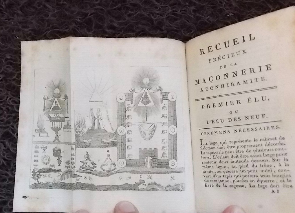 [GUILLEMAIN de SAINT-VICTOR (Louis) Recueil précieux de la Maçonnerie adonhiramite Première & Seconde partie, suivi de la Vraie Maçonnerie d'adoption. A Philadelphie, chez Philarèthe, 1787. – Image 4