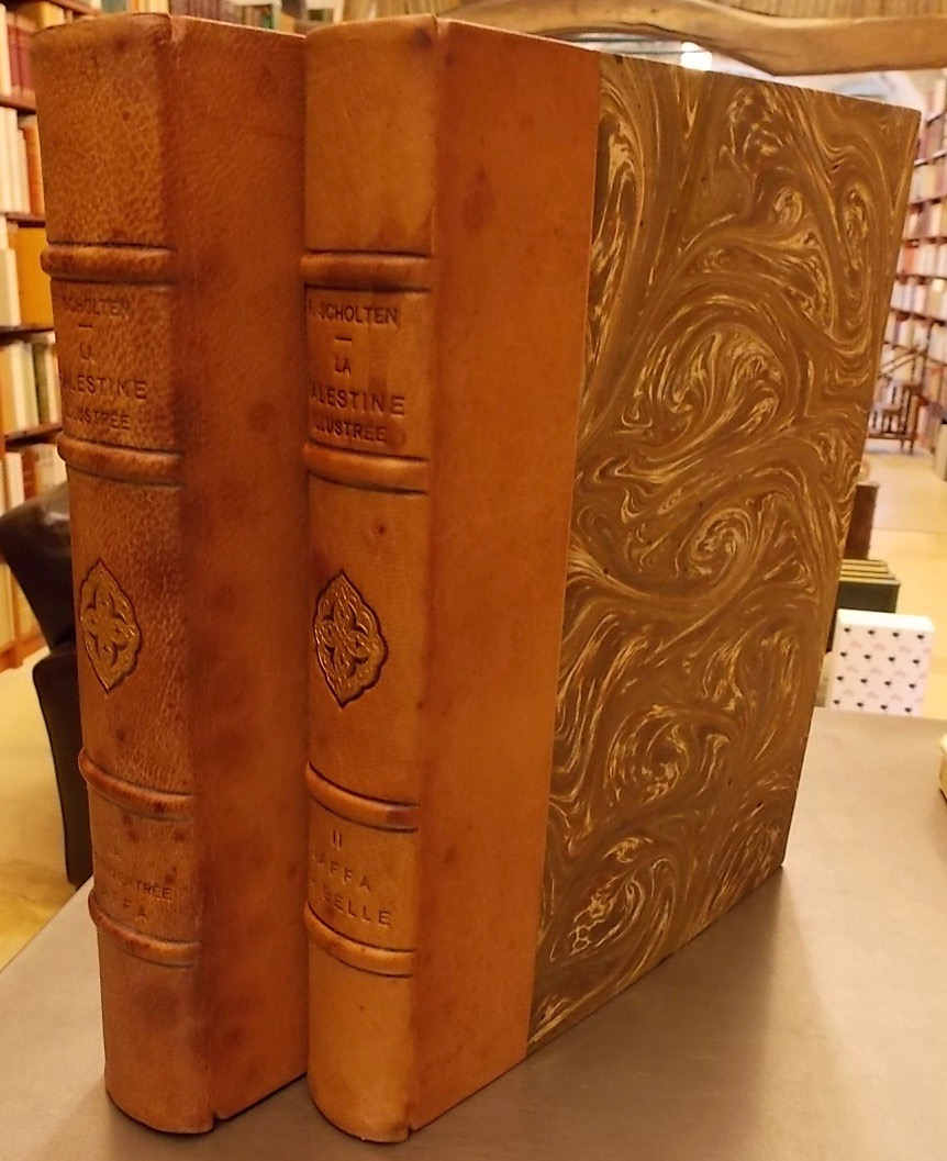 SCHOLTEN (François) La Palestine illustrée. Tableau complet de la Terre Sainte par la photographie, évoquant les souvenirs de la Bible, du Talmud et du Coran, et se rapportant au passé comme au présent. Paris, Editions Jean Budry & C°, 1929.