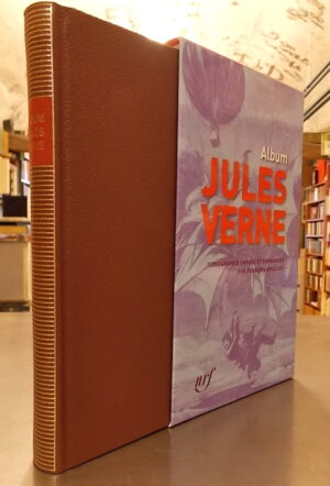 [VERNE] - ANGELIER (François) Album Jules Verne. Paris, Gallimard (coll. Album de la Pléiade), 2012.