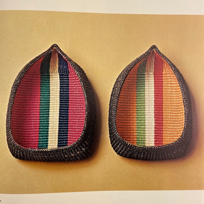 PAZ (Octavio) Hommage aux mains. Artisanat contemporain mondial. Neuchâtel, Ides et Calendes, 1974. – Image 3