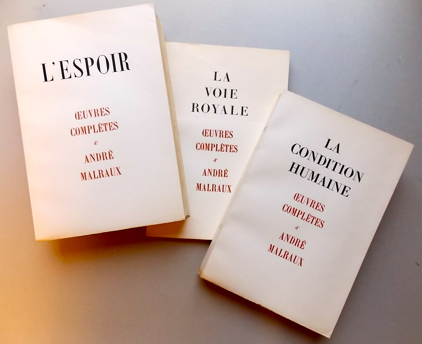 MALRAUX (André) Oeuvres complètes. Genève, Skira, 1945.