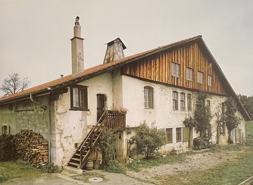 STEUDLER (Jacques-André) Fermes neuchâteloises. Hauterive, Gilles Attinger (coll. Beautés du Patrimoine neuchâtelois), 1983. – Image 3
