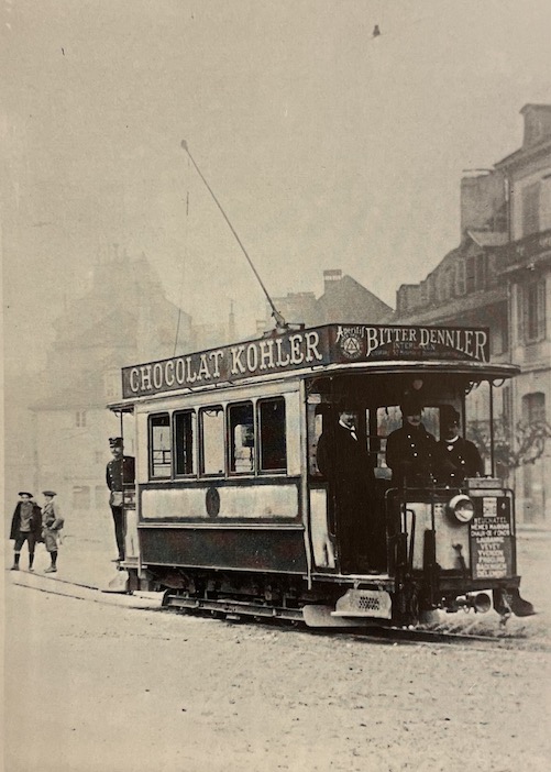 SCHETTY (J. & O.) Neuchâtel belle époque. La vie quotidienne, les débuts de tramways, la navigation à vapeur. Auvernier, chez l'auteur, 1974. – Image 5