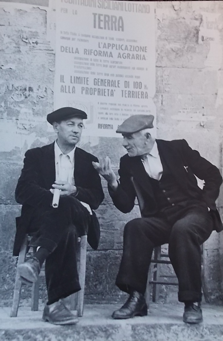 T'SERSTEVENS (A.) / ROETTGES (Willy) Intimité de la Sicile. Lausanne, Guilde du Livre, 1961. – Image 2