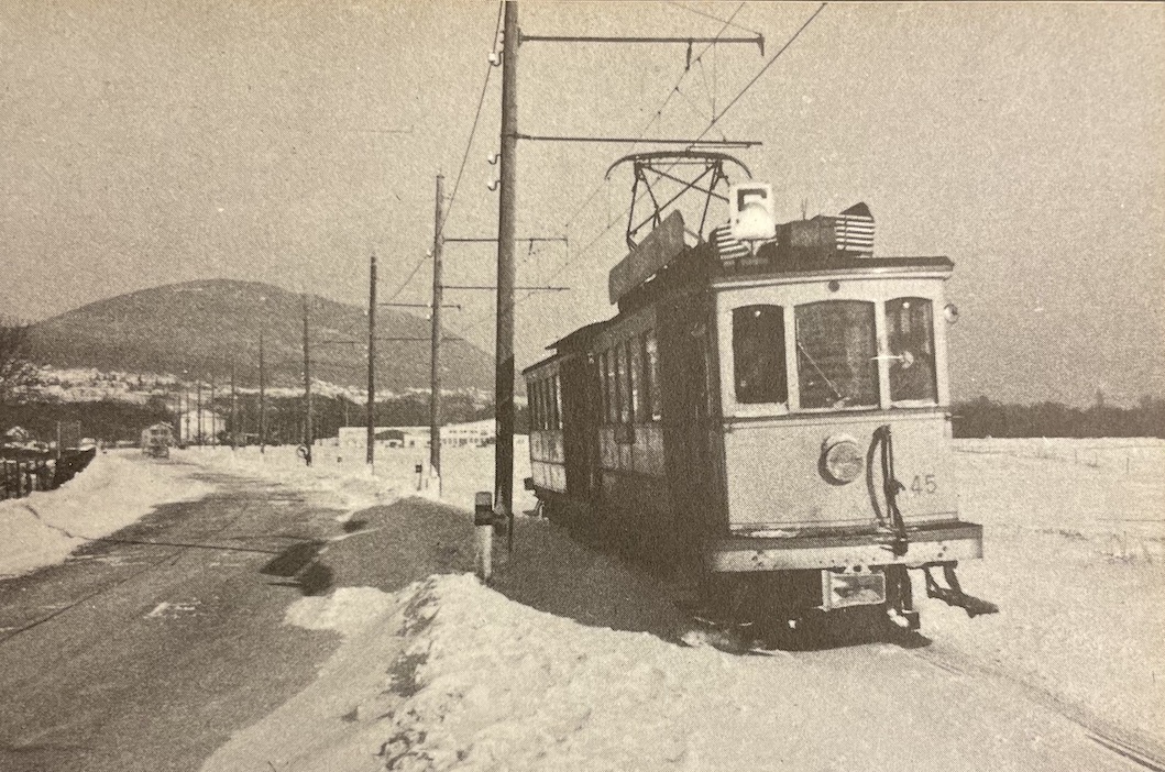 JACOBI (Sébastien) Neuchâtel en tram. Neuchâtel, chez l'auteur, 1973. – Image 4