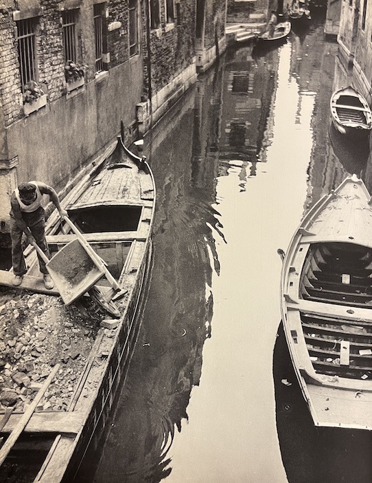 ROITER (Fulvio) Venise à fleur d'eau. Lausanne, Guilde du Livre, 1954. – Image 3