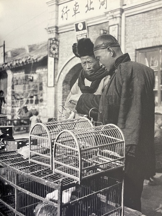HOPPENOT (Hélène & Henri) Extrême-Orient. Neuchâtel, Ides et Calendes (coll. "Ides Photographiques"), 1951. – Image 5